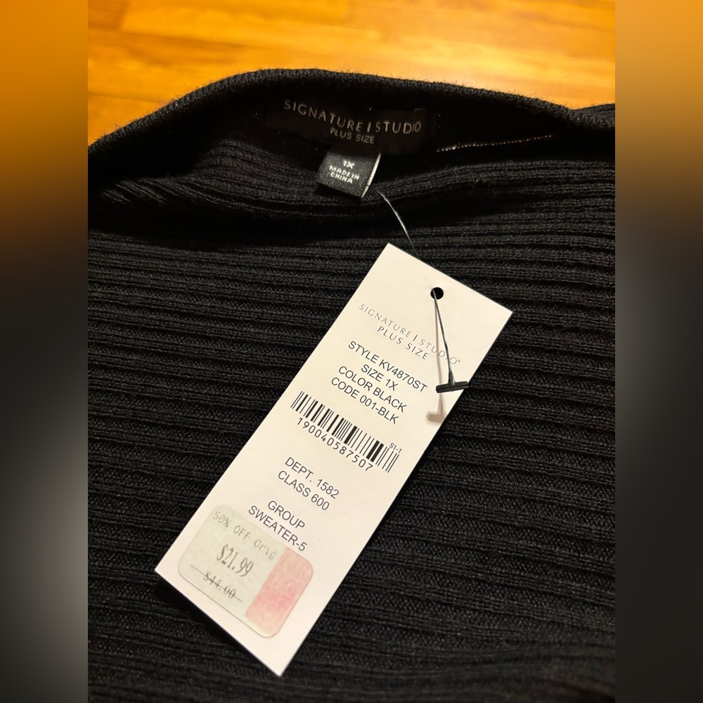 Signature Studio Black Ribbed Sweater - Picture 2 of 7